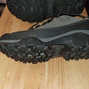 Sorel hiking shoes New